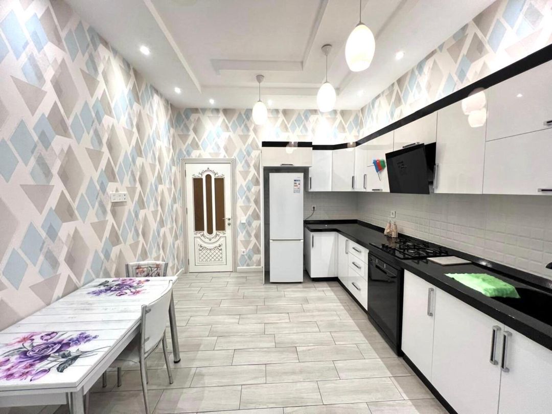 Satılır 5 otaqlı həyət evi/bağ evi 220 m² — Ev, villa, Bakı (12)