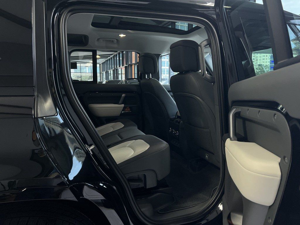 Land Rover Defender, 3.0 L, 2023 il, 89 000 km — Avtomobillər, Bakı (12)