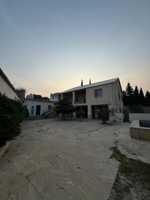 Satılır 7 otaqlı həyət evi/bağ evi 250 m² — Bakı