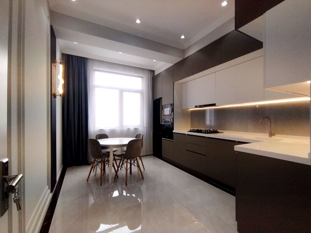 İcarəyə verilir 2 otaqlı yeni tikili 70 m² — Mənzil, Bakı (7)