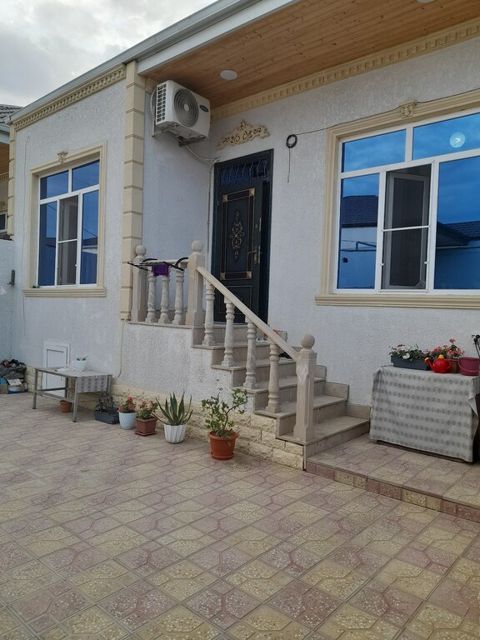 Həyət evi, Zabrat qəs — Bakı