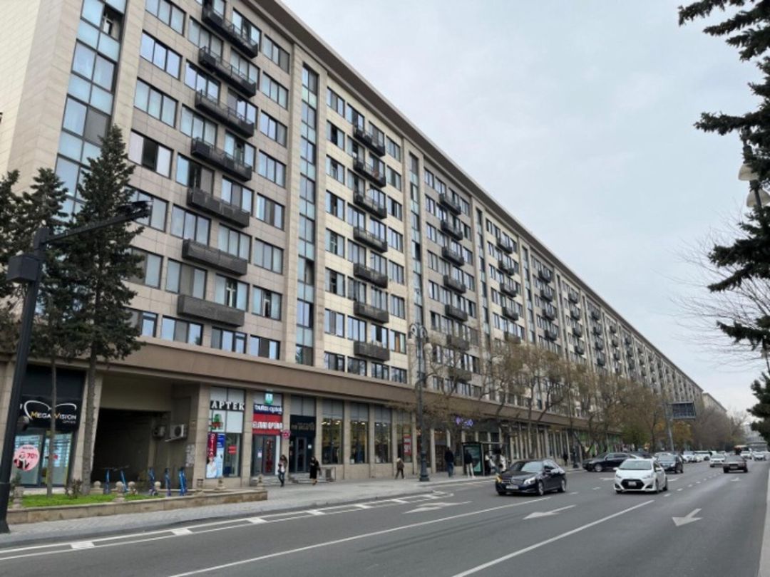 Satılır 3 otaqlı köhnə tikili 70 m² — Mənzil, Bakı (2)