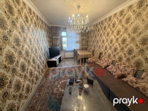 Satılır 3 otaqlı köhnə tikili 85 m²