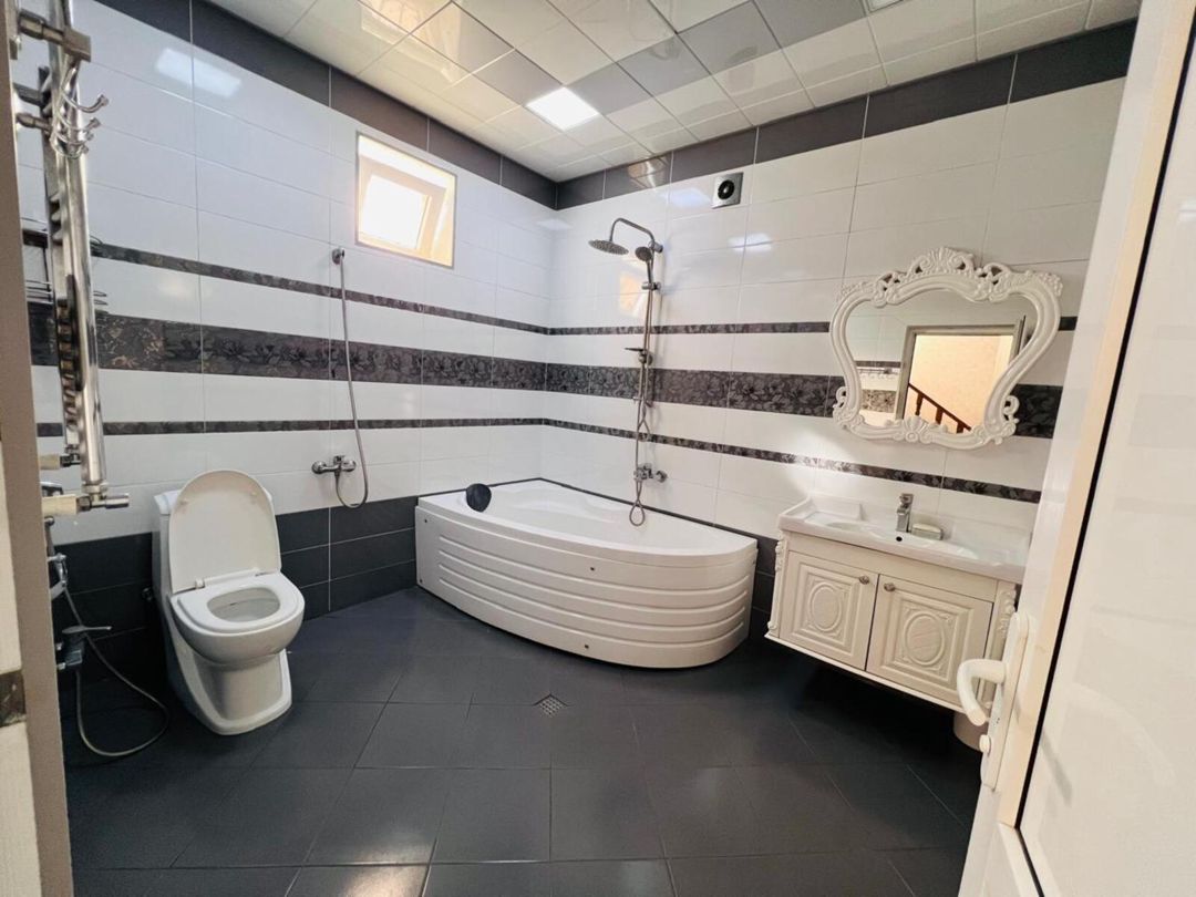 Satılır 6 otaqlı həyət evi/bağ evi 220 m² — Ev, villa, Bakı (8)