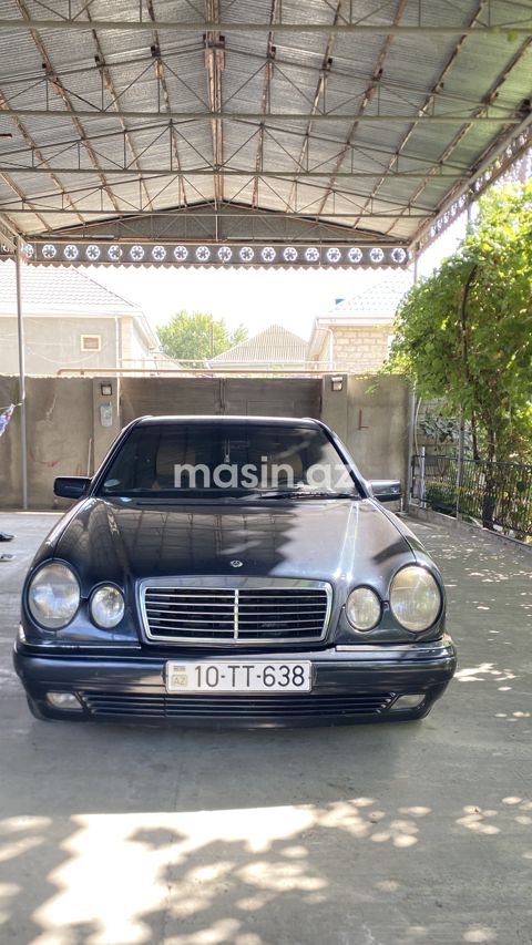 Mercedes E 230 — Şirvan