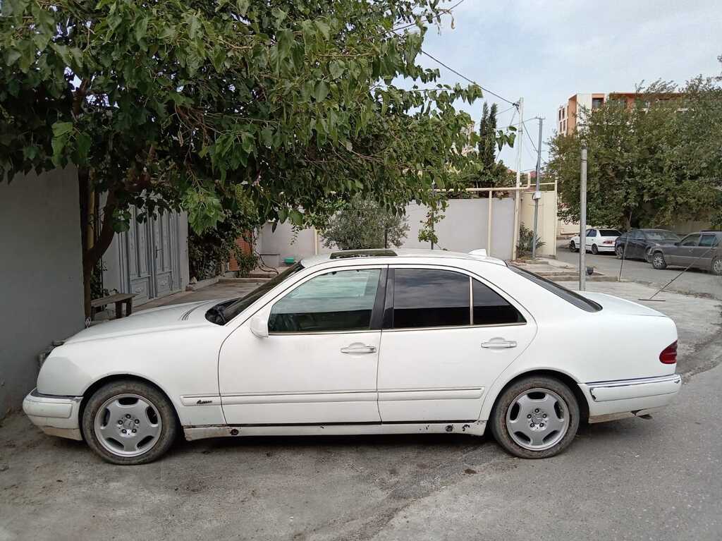 Mercedes E 320, 3.2 L, 1998 il, 400 000 km — Avtomobillər, Bakı (5)