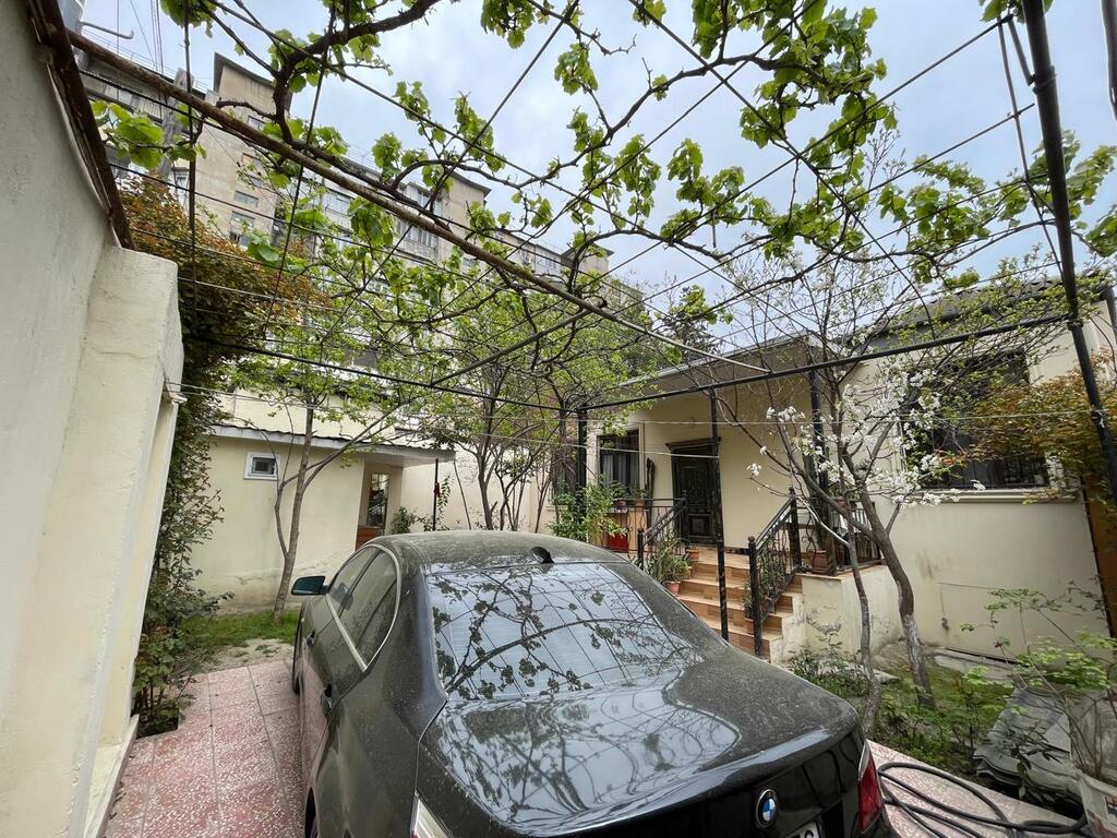 Satılır 5 otaqlı həyət evi/bağ evi 120 m² — Ev, villa, Bakı (2)