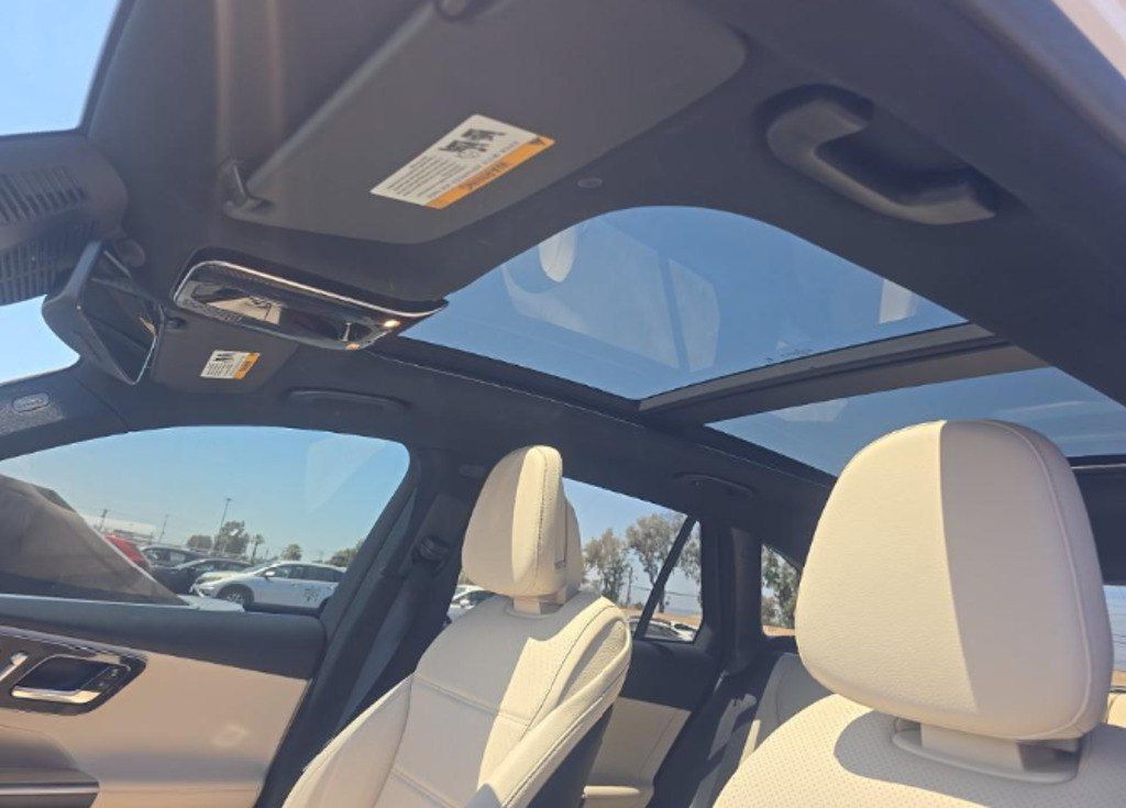 Mercedes GLC 300, 2.0 L, 2025 il, 6 468 km — Avtomobillər (11)