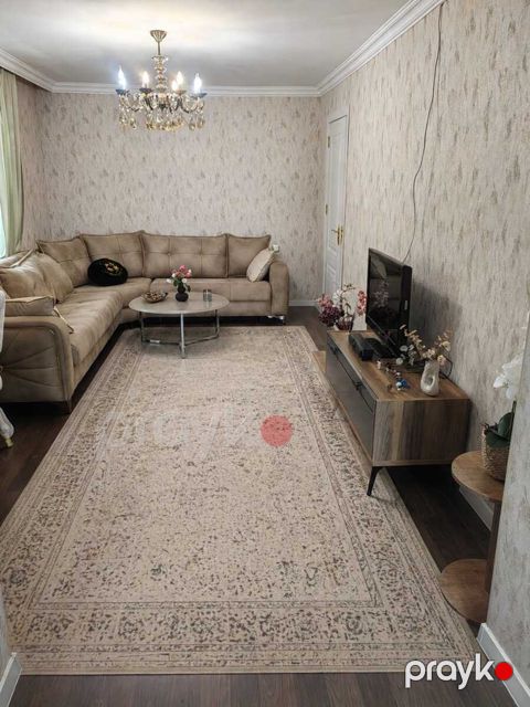 Satılır 2 otaqlı köhnə tikili 70 m²