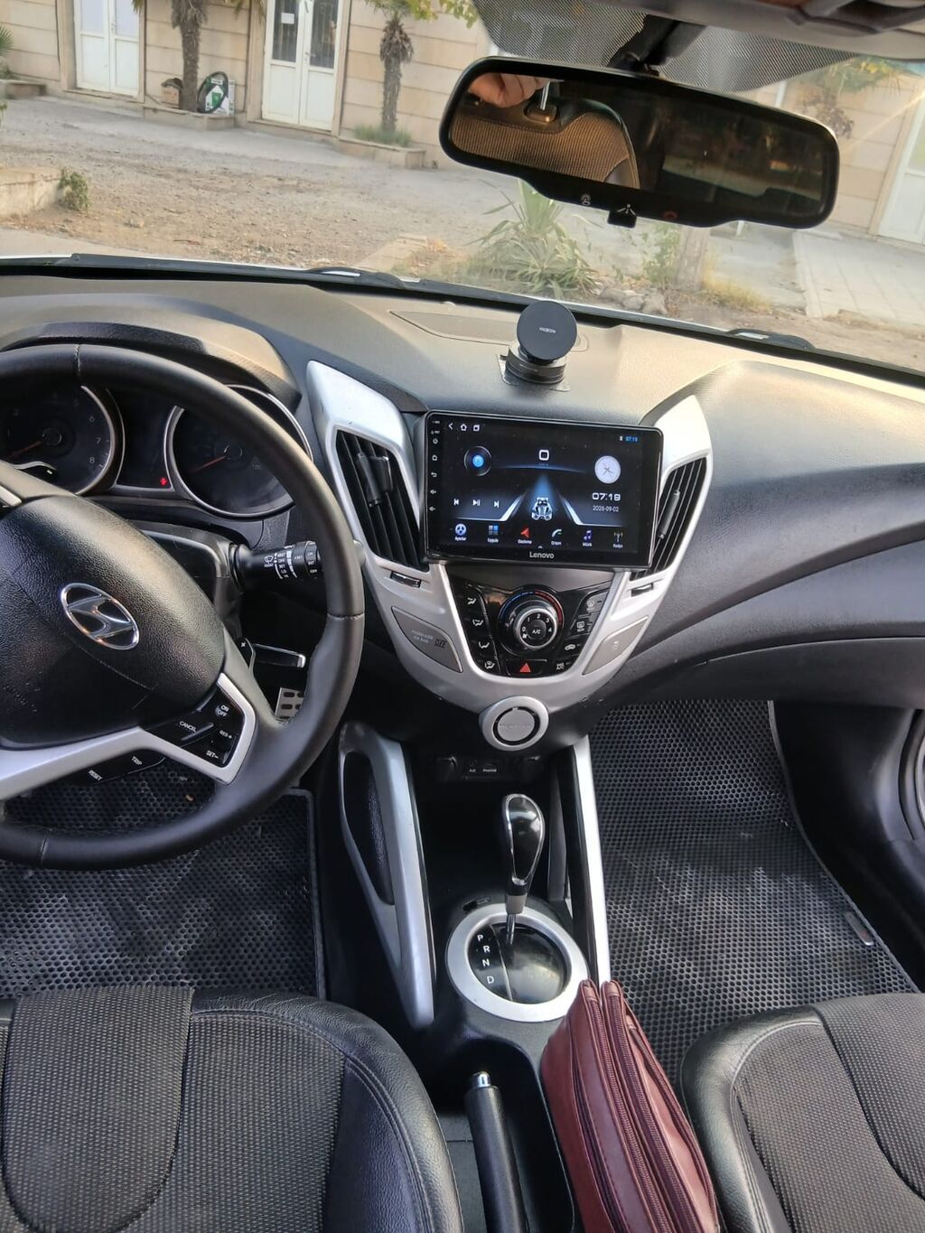 Hyundai Veloster: 1.5 l 2011 il Kupe — Avtomobillər, Salyan (5)