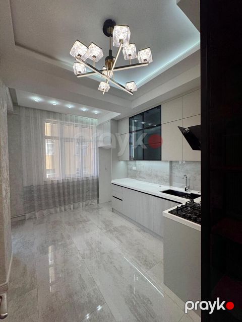 Satılır 3 otaqlı yeni tikili 105 m²