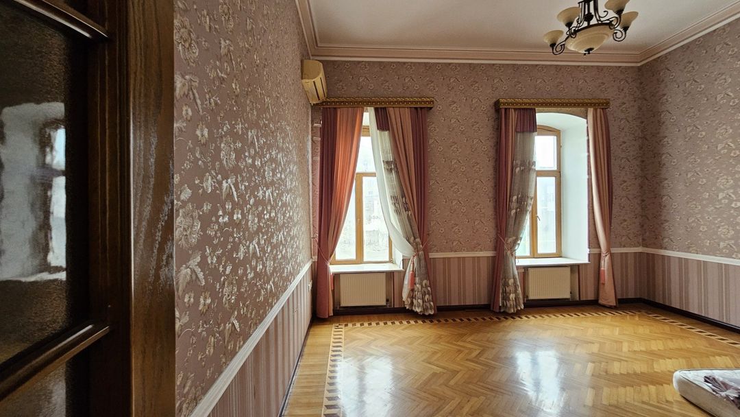 Satılır 5 otaqlı köhnə tikili 200 m² — Mənzil, Bakı (10)