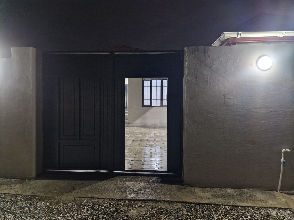 Həyət evi – müstəqil tikili - Tam hasarlanmış, darvazalı həyət — Ev, villa, Bakı (3)