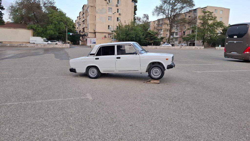Lada (VAZ) 2107, 1.6 L, 2010 il, 137 000 km — Avtomobillər, Bakı (11)