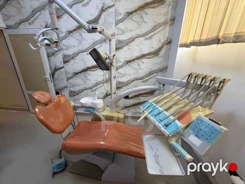 Stomatoloji universal kreslo-avadanlıq dəsti - Ergonomik, tənzimlənən — Pirəkəşkül