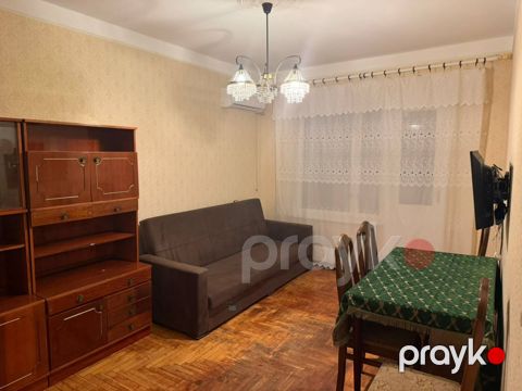 İcarəyə verilir 3 otaqlı köhnə tikili 85 m²