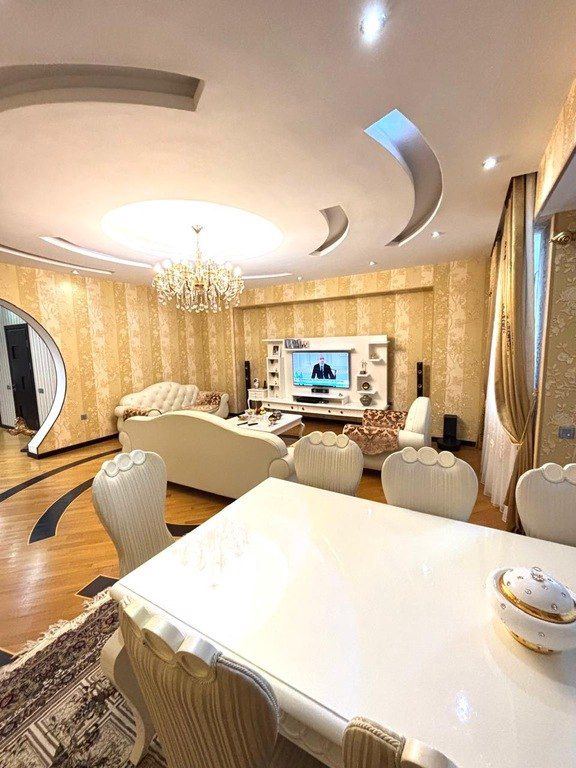 Satılır 5 otaqlı yeni tikili 228 m² — Mənzil, Bakı (4)