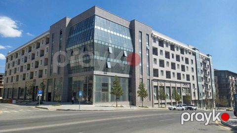 Satılır 4 otaqlı yeni tikili 220 m²
