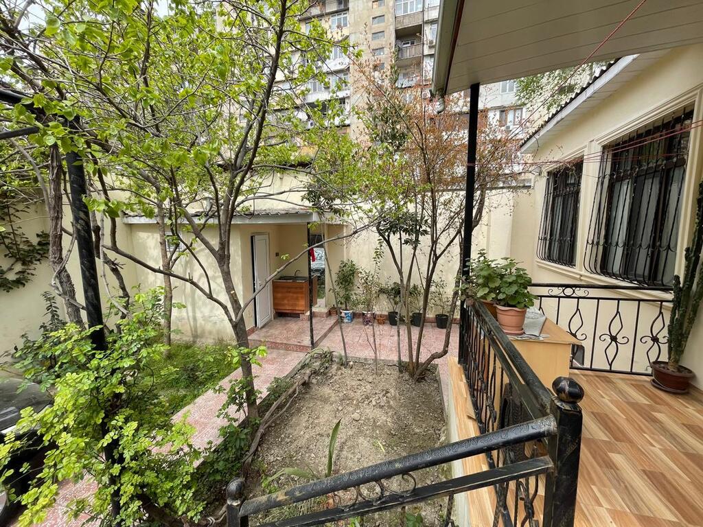 Satılır 5 otaqlı həyət evi/bağ evi 120 m² — Ev, villa, Bakı
