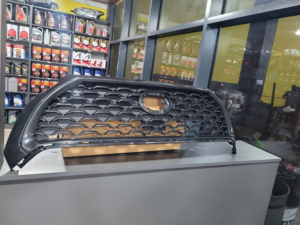 "Toyota Corolla Cross" radiator barmaqlığı — Ehtiyat hissələri və aksesuarlar, Bakı (2)