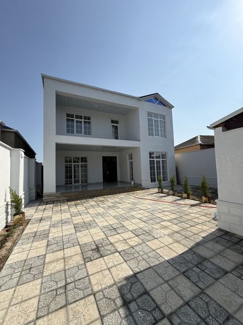 Satılır 7 otaqlı həyət evi/bağ evi 200 m² — Bakı