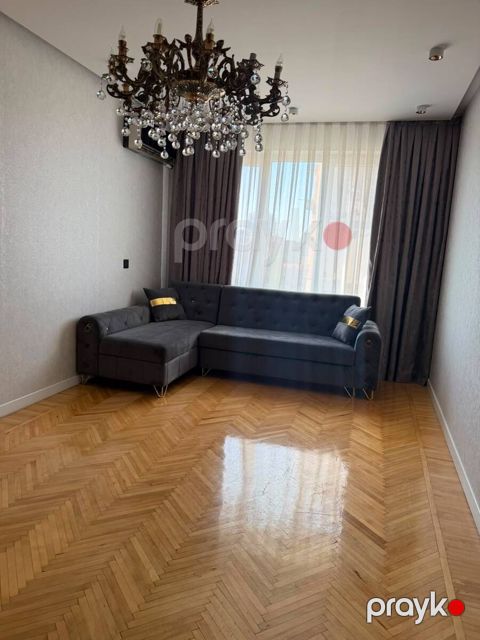 Satılır 3 otaqlı köhnə tikili 82 m²
