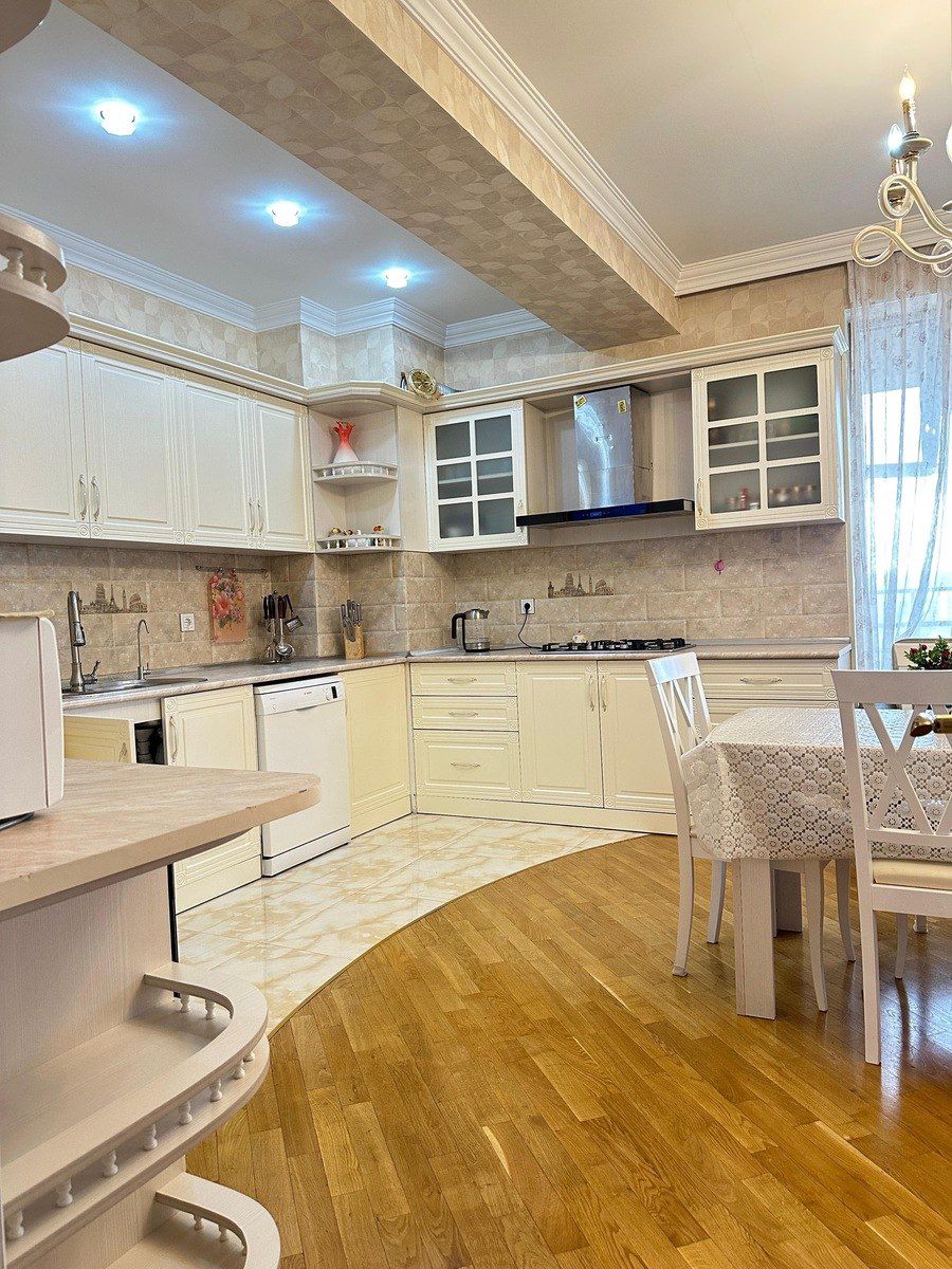 Satılır 3 otaqlı yeni tikili 150 m² — Mənzil, Bakı (9)
