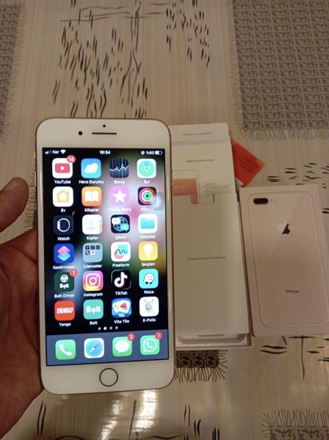 IPhone 8 Plus, 64 GB, Qızılı, Barmaq izi — Digah