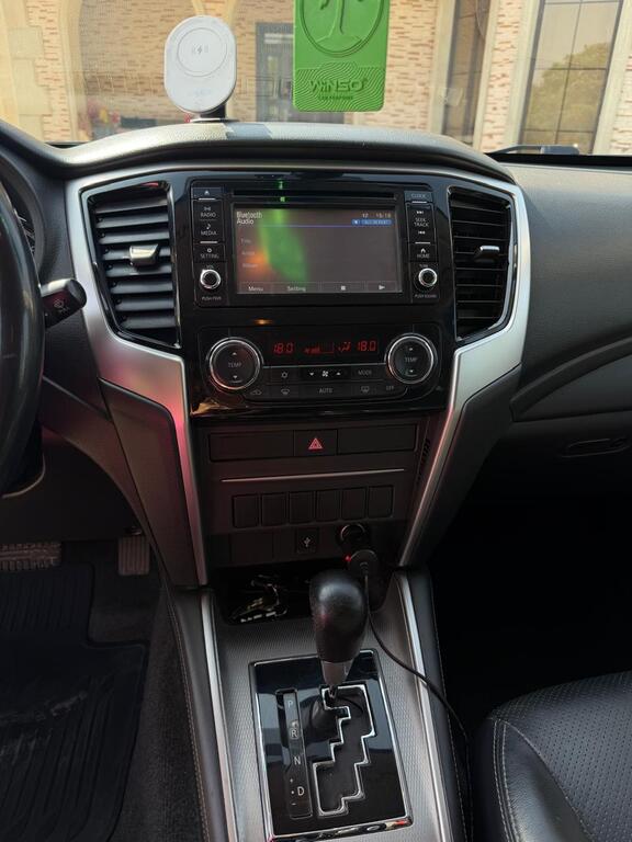Mitsubishi L200, 2.4 L, 2020 il, 160 000 km — Avtomobillər, Bakı (9)