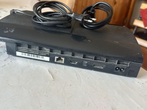 PlayStation 3 (Super Slim) oyun konsolu Xüsusiyyətlər: - Model: PS3 — Hacıqabul