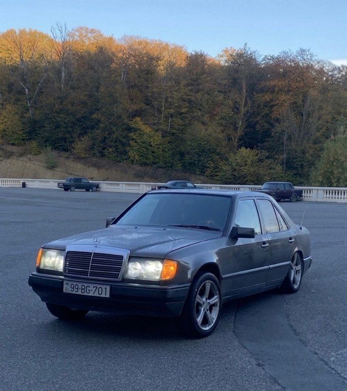 Mercedes 260 E, 2.6 L, 1989 il, 200 000 km — Avtomobillər, Quba (4)