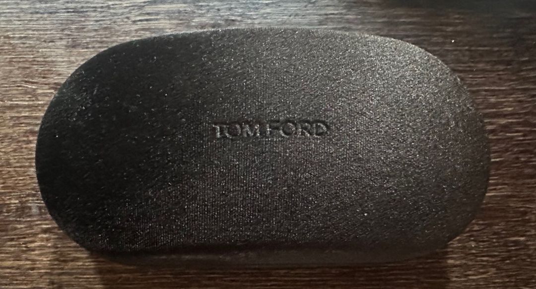 Eynək Tom Ford — Şəxsi əşyalar, Bakı (4)