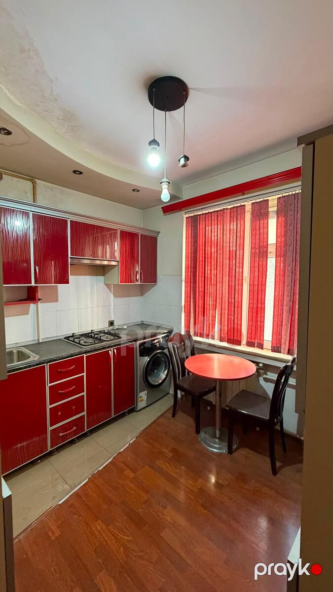 Satılır 2 otaqlı köhnə tikili 60 m² — Mənzil, Bakı (8)