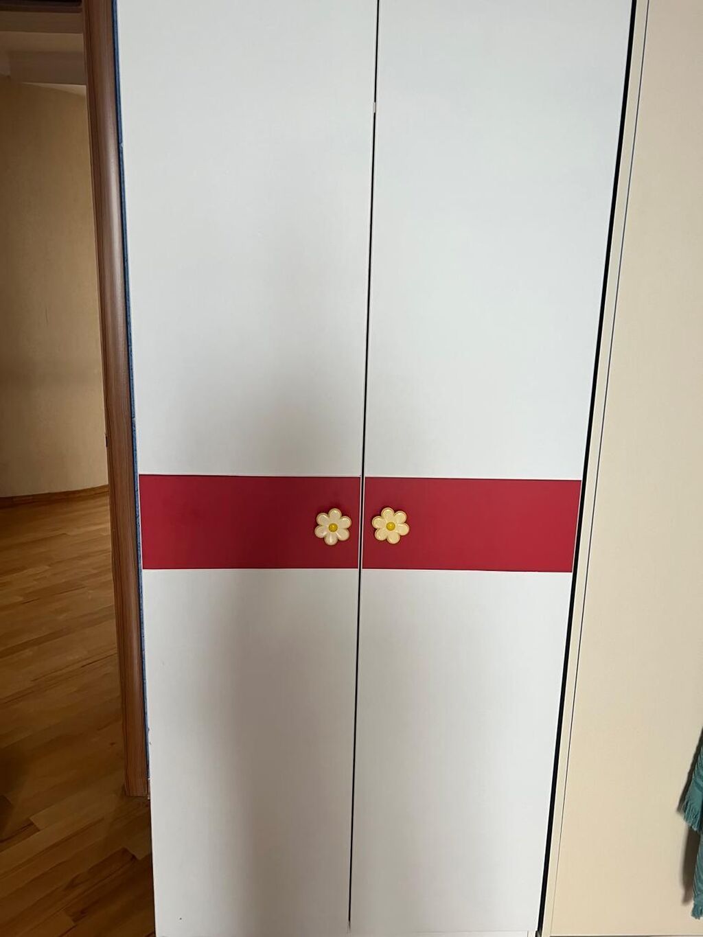 Uşaq/yeniyetmə otağı üçün rəngli mebel dəsti Tərkibi: - Yazı masası — Mebel, Bakı (3)