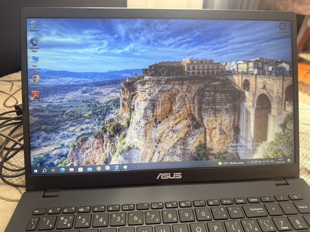 ASUS VivoBook E510MA 8GB RAM 512GB SSD Celeron N4020 15.6" — Asus, Bakı (2)