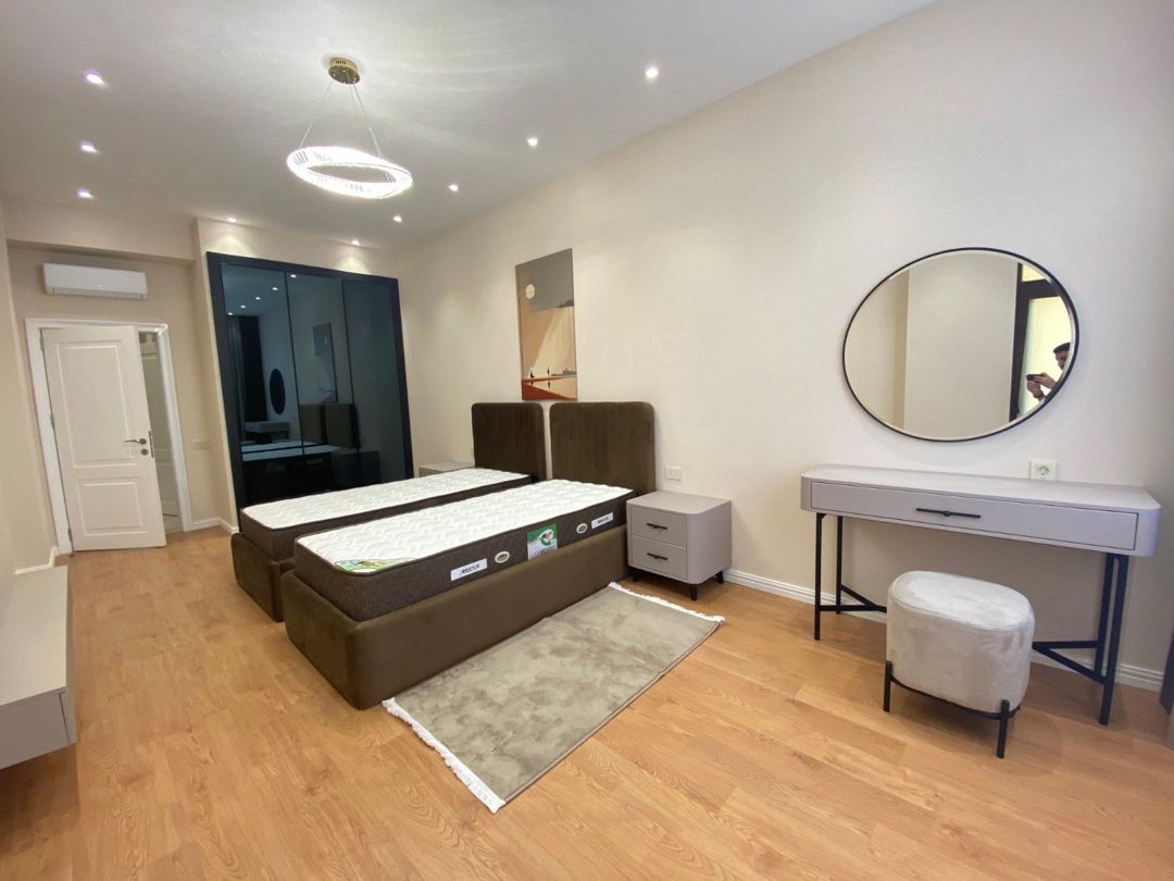 İcarəyə verilir 3 otaqlı yeni tikili 180 m² — Mənzil, Bakı (9)