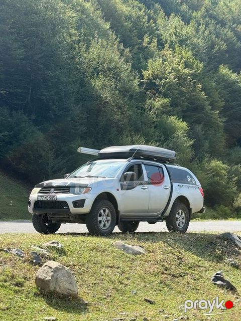 Mitsubishi L200, 2.5 L, 2008 il, 355 000 km