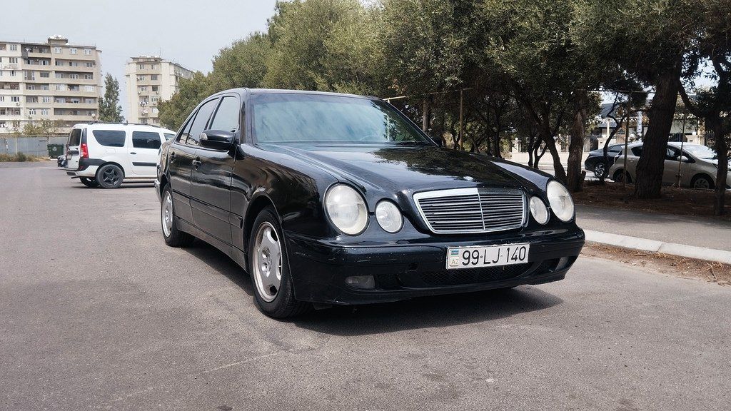 Mercedes E 200, 2.2 L, 1997 il, 350 000 km — Avtomobillər, Bakı (4)