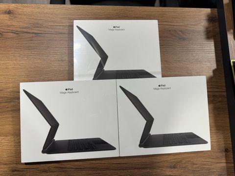 iPad Air 13 M2 Magic Keyboard — Bakı