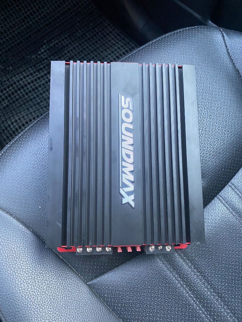 Soundmax 1000.1 monoblok 2 aydi alinib hec bir prablemi yoxdu teze — Gücləndiricilər, qəbuledicilər və DAC, Bakı (3)