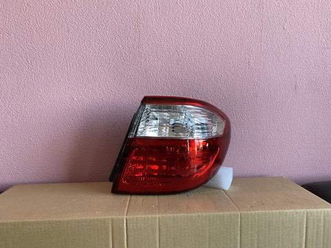 "Nissan Maxima" arxa stop işığı — Bakı