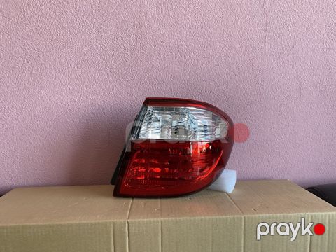 "Nissan Maxima" arxa stop işığı