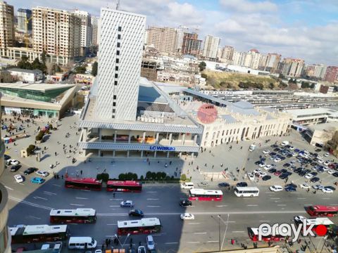 İcarəyə verilir 3 otaqlı yeni tikili 130 m²