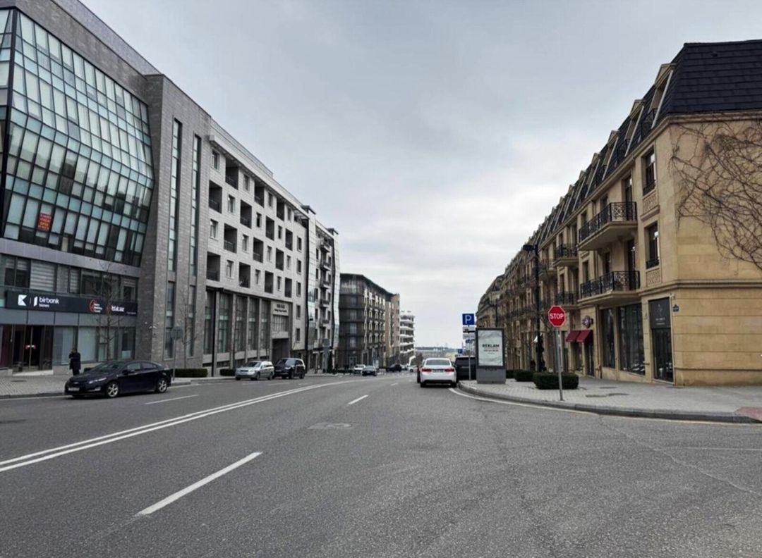 Satılır 4 otaqlı yeni tikili 300 m² — Mənzil, Bakı (7)