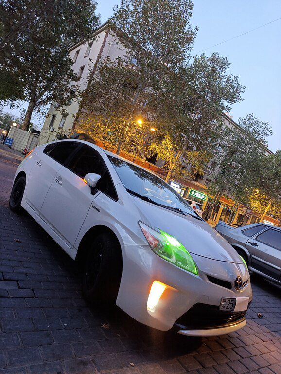 Toyota Prius, 1.8 L, 1.3 kWh, 2012 il, 317 041 km — Avtomobillər, Gəncə (2)
