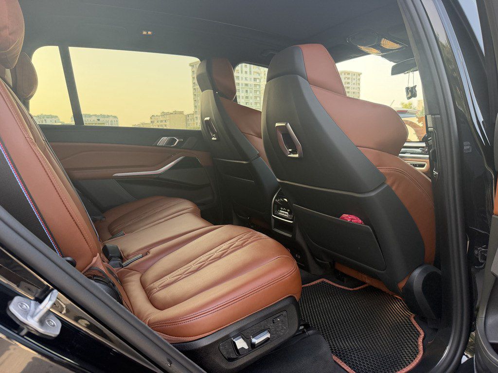 BMW X7, 3.0 L, 2025 il, 18 000 km — Avtomobillər, Bakı (5)