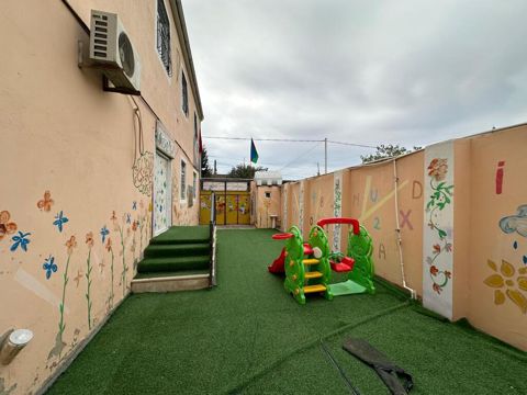 Satılır obyekt 300 m² — Bakı