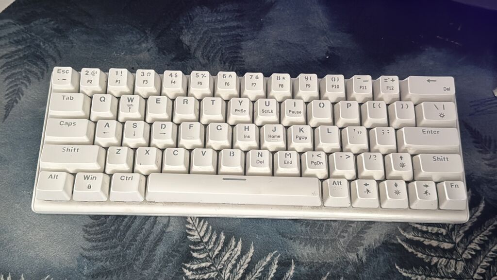 Blue swıtch 63% keyboard rgb tam ıdealdı ışlemılmeyın swıtchlerınde — Klaviaturalar və siçanlar, Mehdiabad (5)