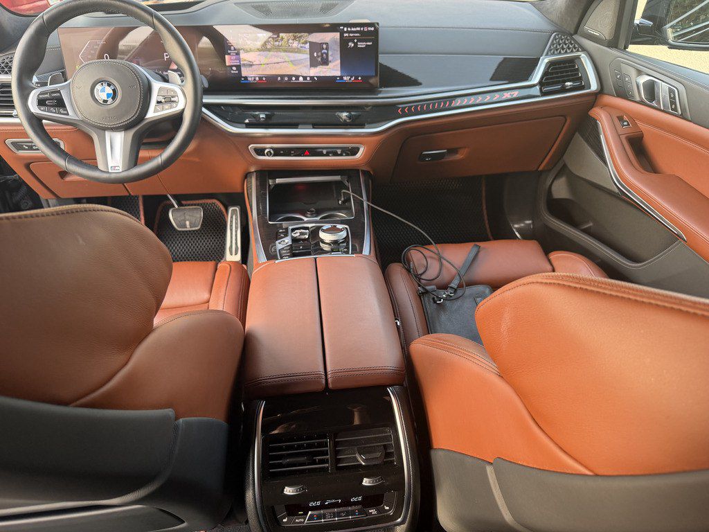 BMW X7, 3.0 L, 2025 il, 18 000 km — Avtomobillər, Bakı (6)