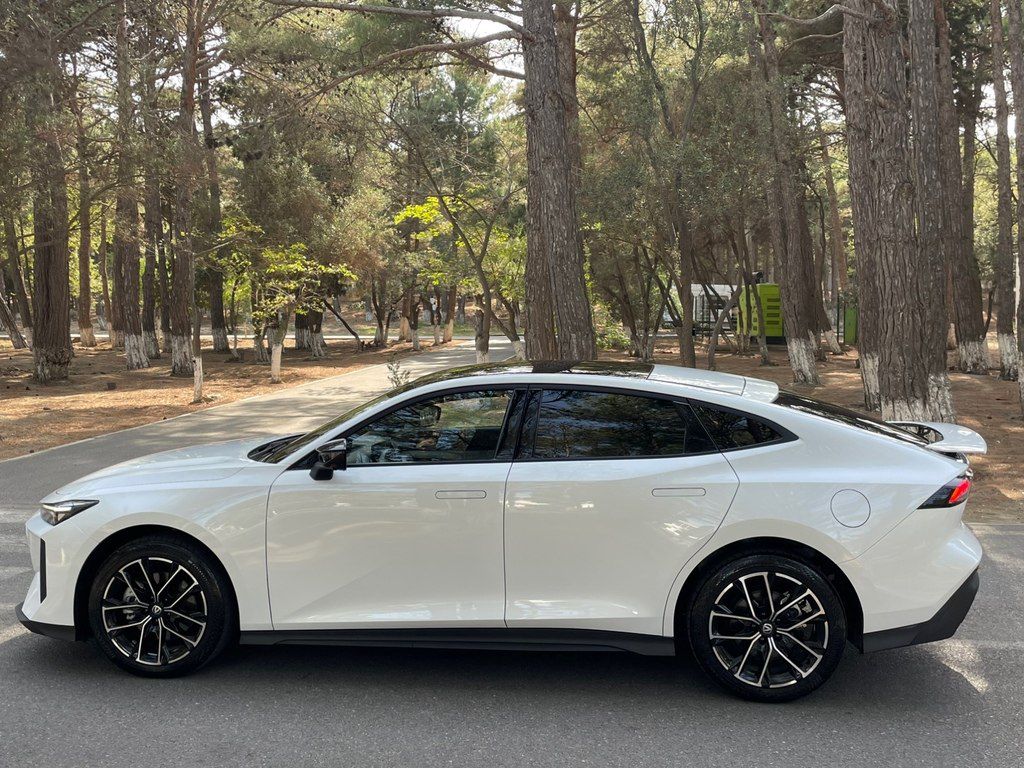 Changan Uni-V iDD, 1.5 L, 18.4 kWh, 2025 il, 17 000 km — Avtomobillər, Bakı (9)
